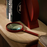 آسولين عدسة مكبرة للأرشيف