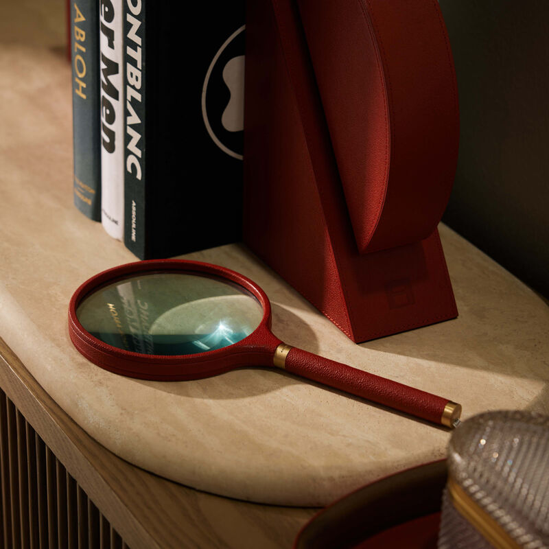 آسولين عدسة مكبرة للأرشيف