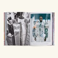 Louis Vuitton Virgil Abloh - Classic Cartoon Cover Book 33x24cm assouline louis vuitton virgil abloh classic cartoon cover book 33x24cm