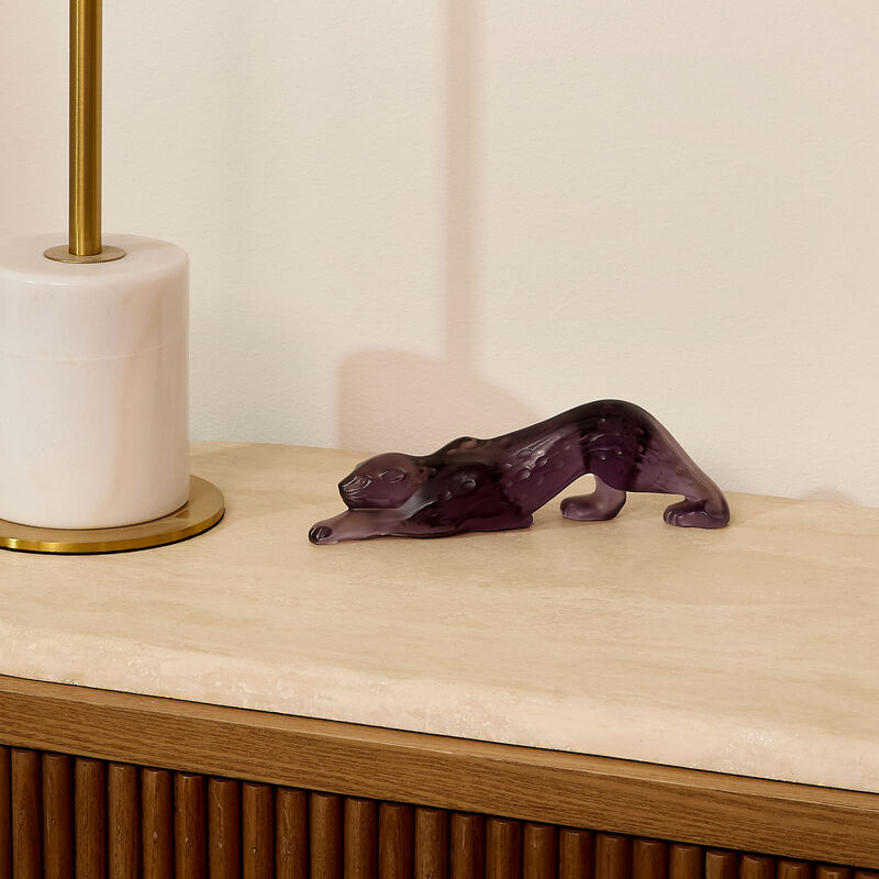 لاليك منحوتة نمر زيلا صغيرة بلون بنفسجي