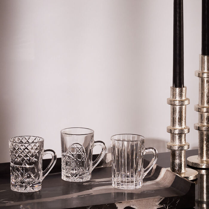 ماريو تشيوني فنجان الشاي كاترينا مع صحنه شفاف