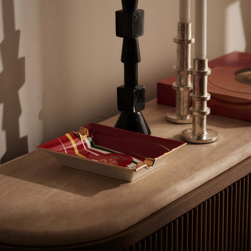 اس تي دوبون منفضة 24 إتش لو مان باللون الأحمر