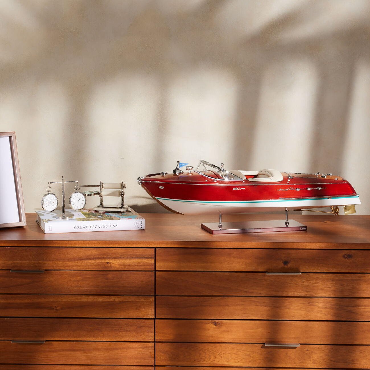 كياد نموذج مصغر عن قارب ريفا سوبر آريستون كبير جدًا بني