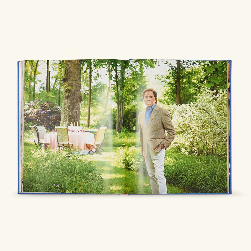 آسولين كتاب فالنتينو  على طاولة الإمبراطور 35 26 سم