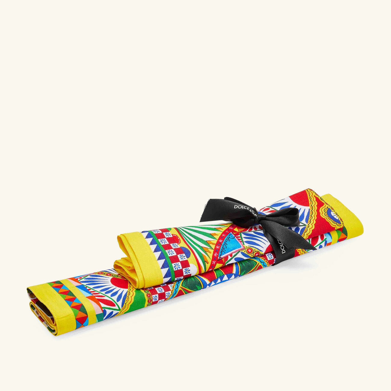 Carretto Placemat and Napkin Set Pattern dolce gabbana casa carretto placemat and napkin set pattern