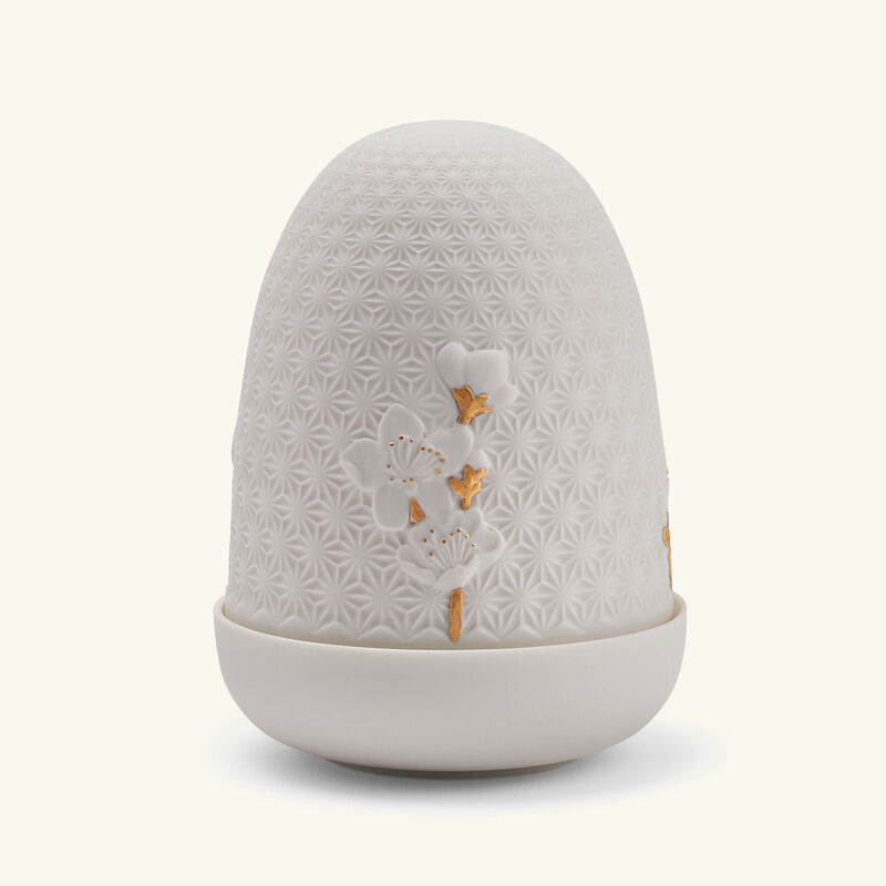 لادرو مصباح تشيري بلوسوم قببي الشكل