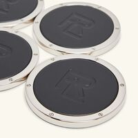 رالف لورين هوم مجموعة من 4 قواعد الأكواب بينتهاوس باللون الأسود مع شعار rl