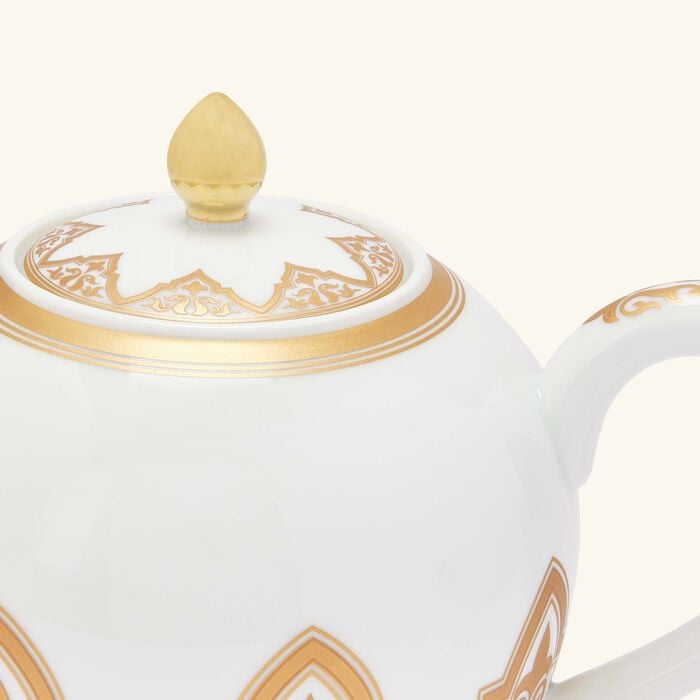 برناردو إبريق الشاي فينيس باللون الذهبي