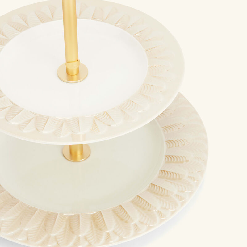 villari peacock extravaganza cake stand gold
