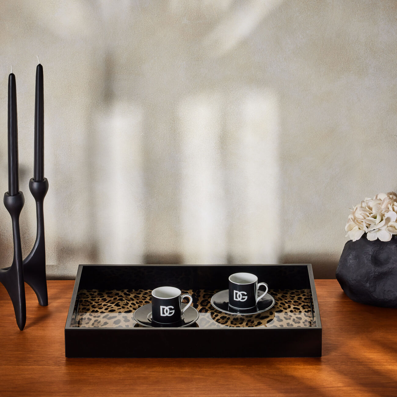 دولتشي أند غابانا كازا صينية ليوبارد مستطيلة كبيرة بنية