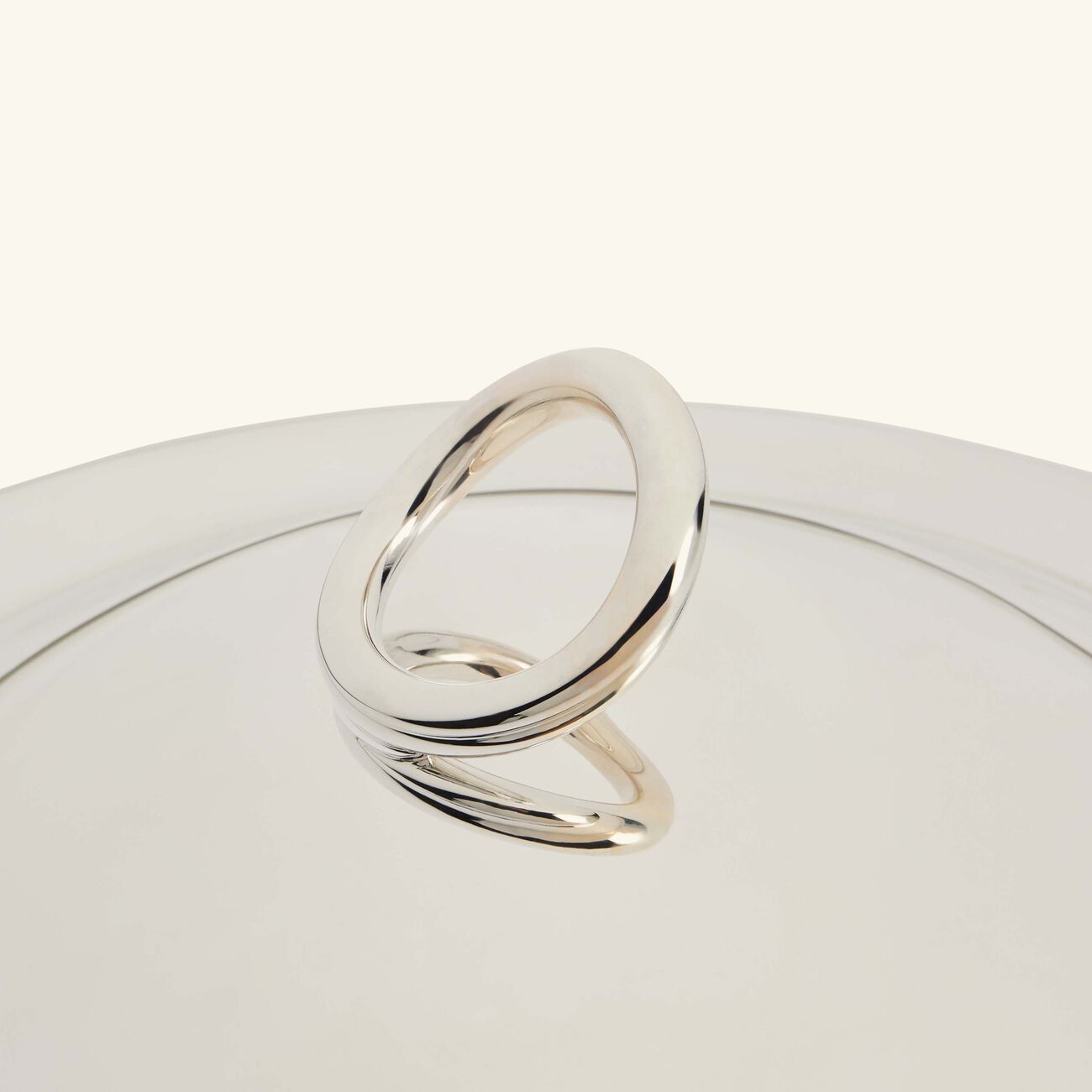 Vertigo Cover Round Silver Plated 25cm christofle vertigo cover round silver plated 25cm