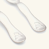 كريستوفل طقم الفضيات تشارلي بير مؤلف من قطعتين للأطفال الرضع