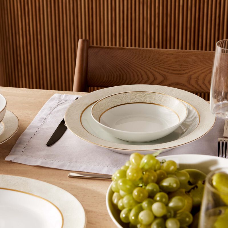 Sauvage Blanc Soup Plate Round Gold 19cm bernardaud sauvage blanc soup plate round gold 19cm