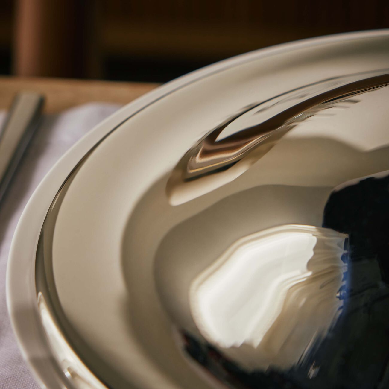 Vertigo Cover Round Silver Plated 25cm christofle vertigo cover round silver plated 25cm