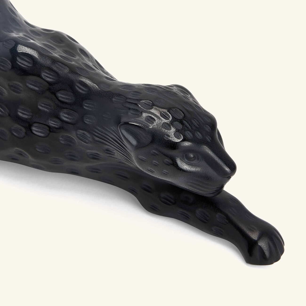 لاليك منحوتة زيلا بانتر صغيرة سوداء