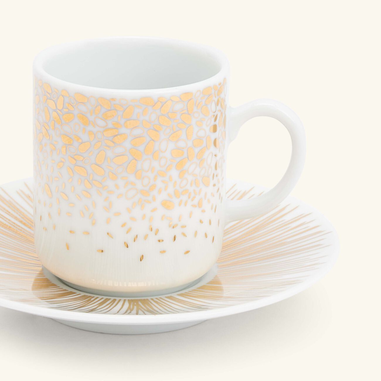 silsal tamrah dates spread top cup   saucer gold set of 2