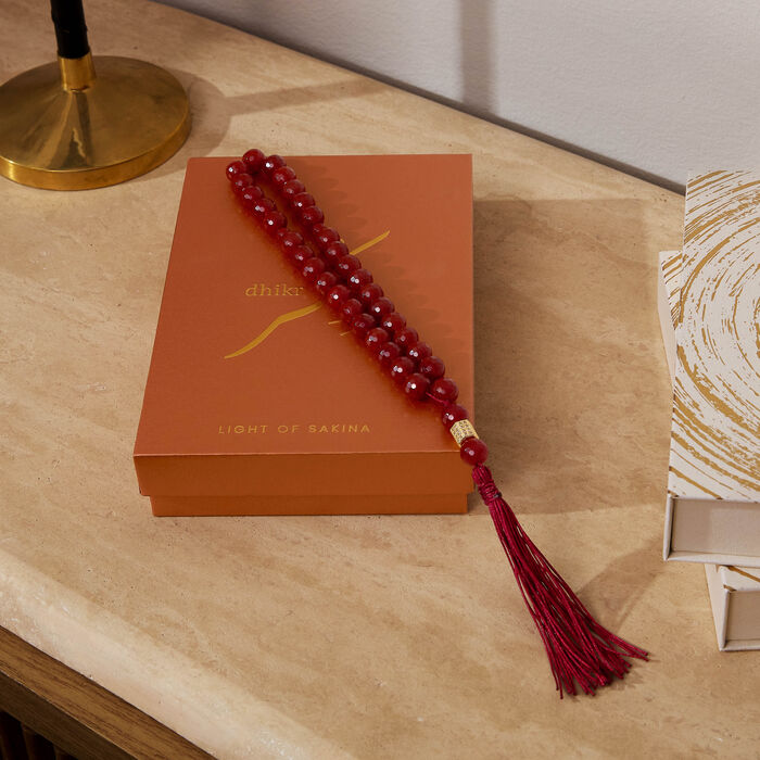 لايت اوف سكينة مسبحة من حجر العقيق الأحمر