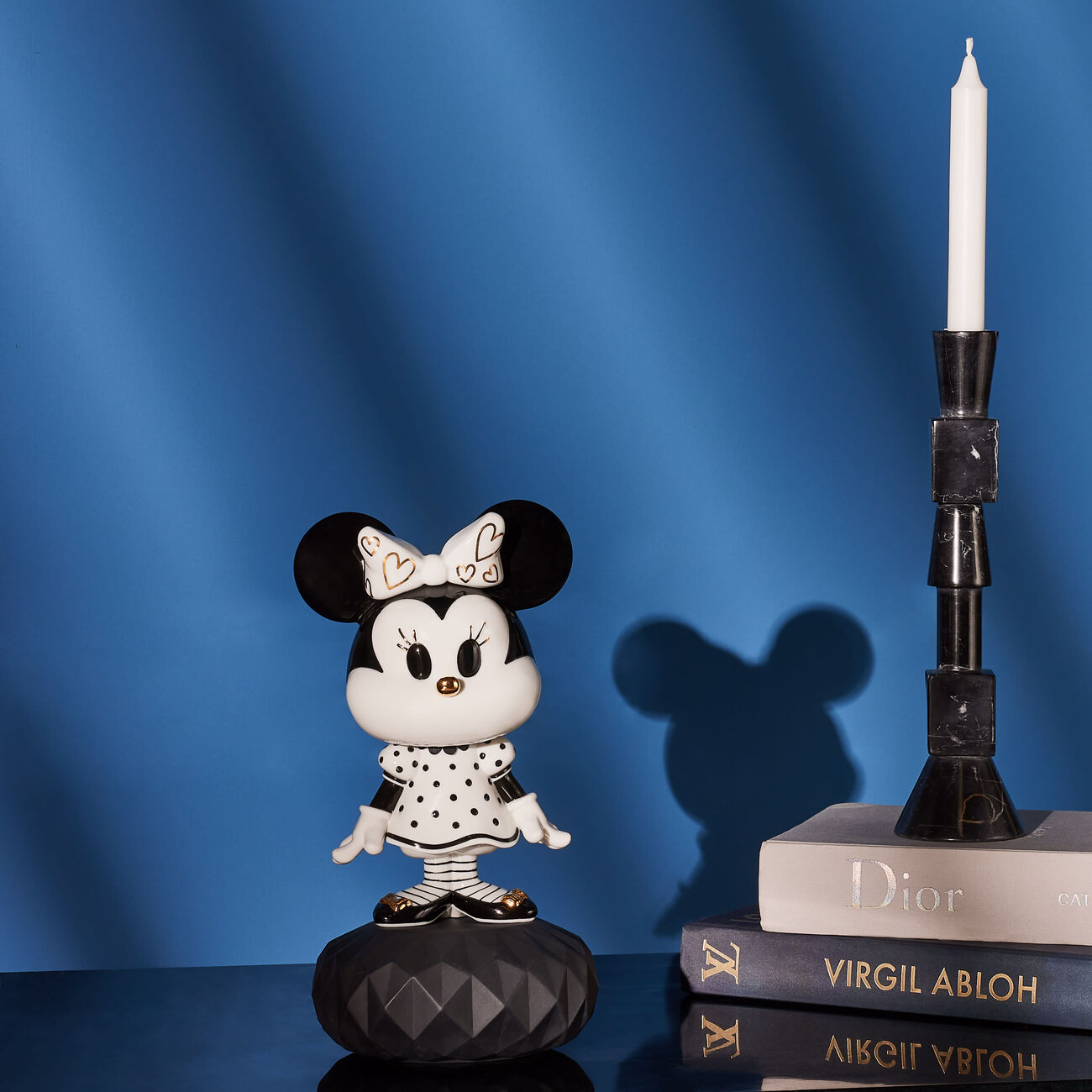 لادرو منحوتة ميني متوسطة الحجم