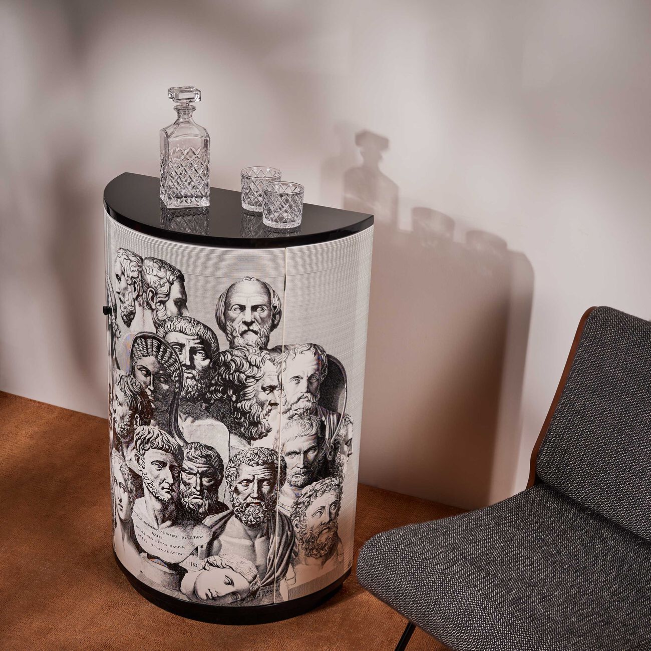 Teste Antiche Console Grey fornasetti teste antiche console grey