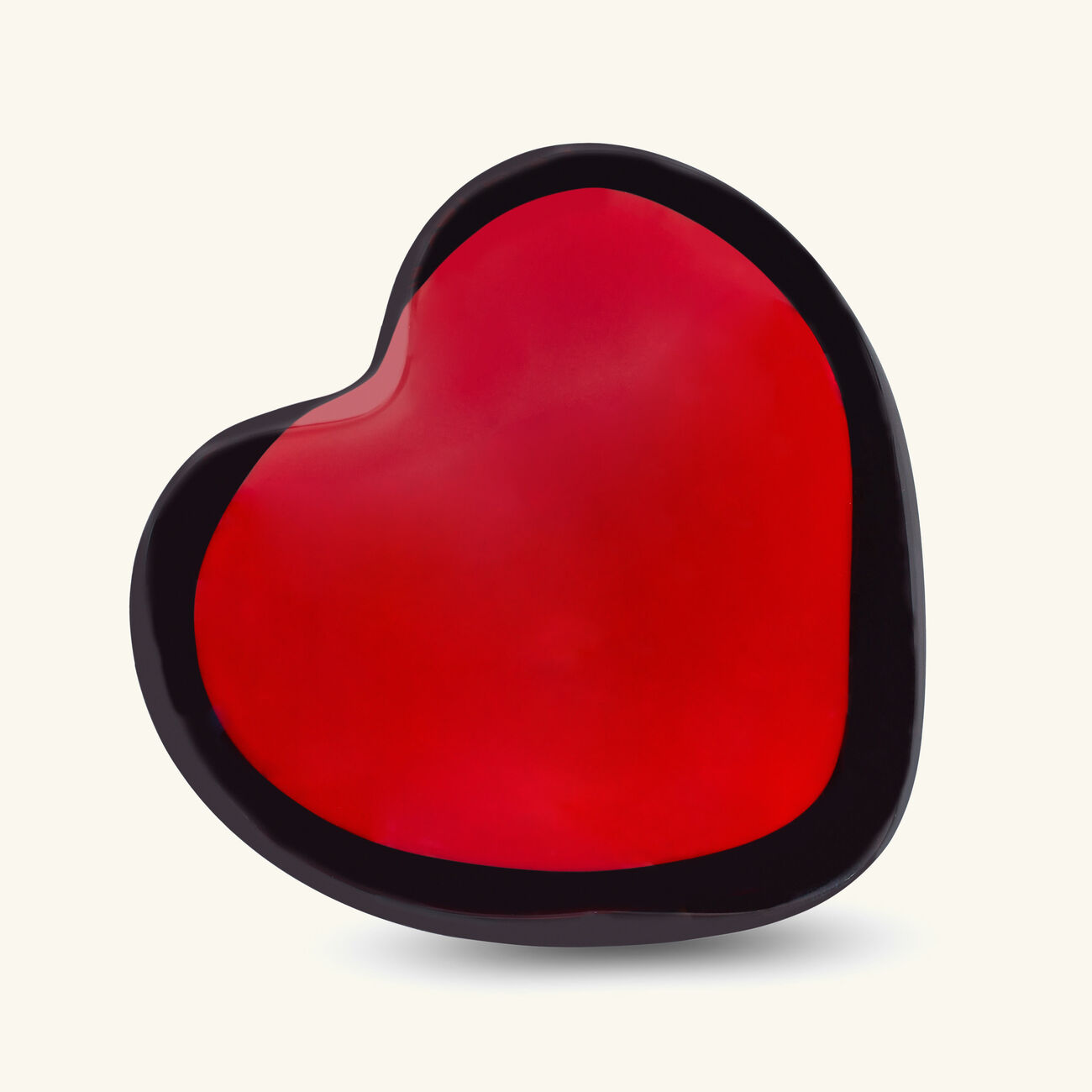 باكارا منحوتة كيوبد هارت صغيرة حمراء