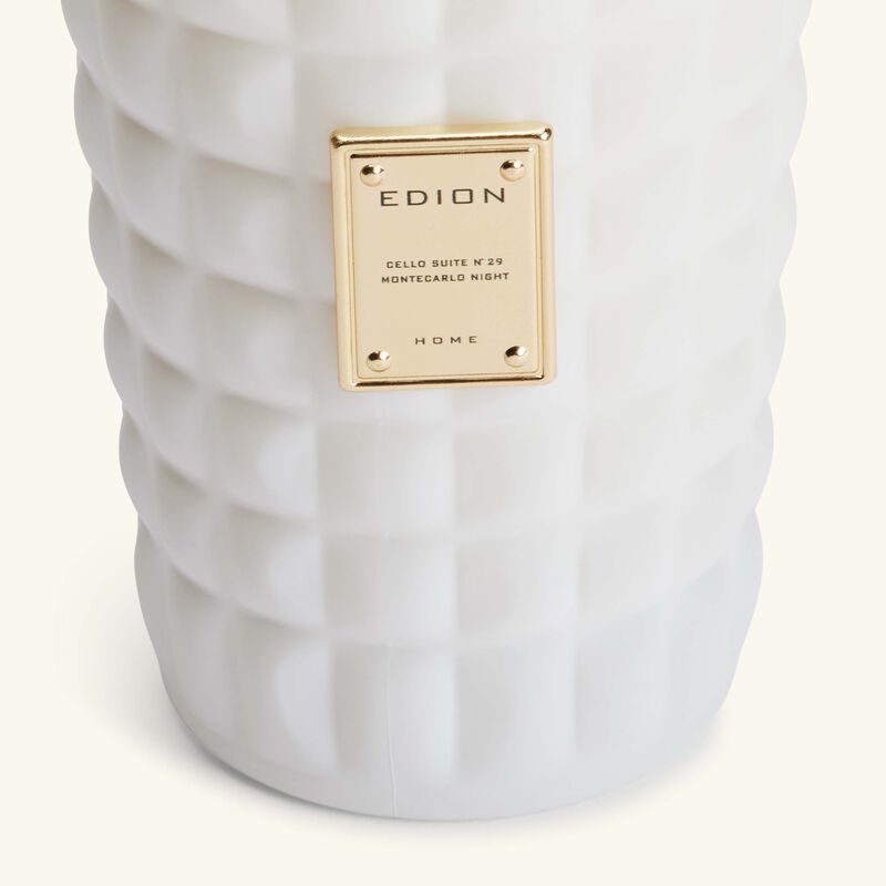 edion cello suite no 29 montecarlo night nero scented candle 500g