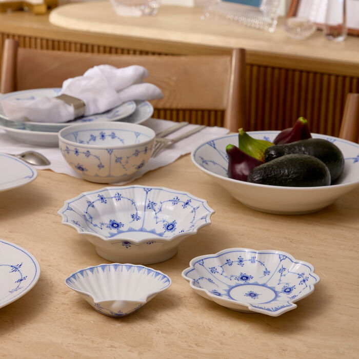 رويال كوبنهاغن طقم أطباق التقديم بلو فلوتد بلاين أبيض من ثلاثة أطباق