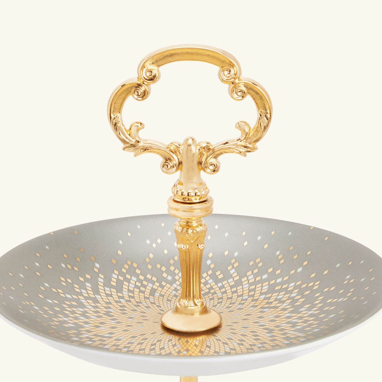 هافيلاند حامل كيك مؤلف من ثلاث طبقات سوفل دور