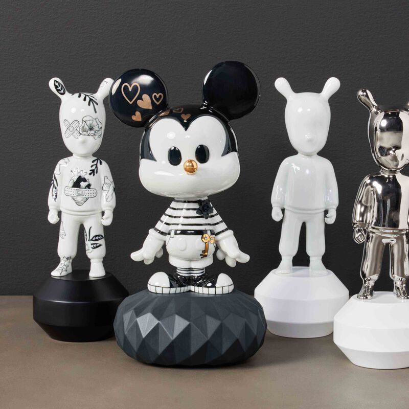 لادرو منحوتة ميكي ماوس صغيرة