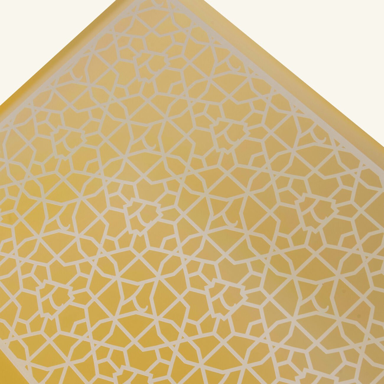 آسولين حامل كتب ذهبي