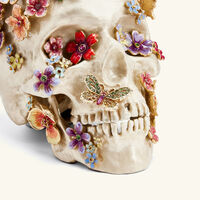 Oliver Skull & Flowers Figurine jay strongwater oliver skull flowers figurine