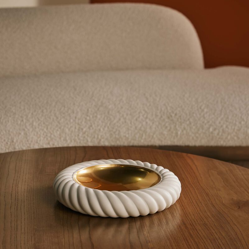 جوناثان أدلر وعاء جنيف للديكور