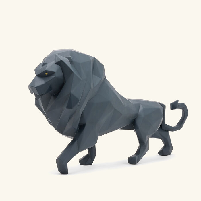 لادرو منحوتة الأسد متوسطة الحجم سوداء