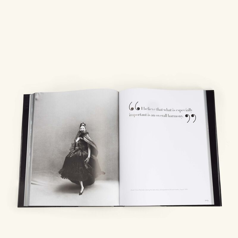 آسولين كتاب ديور من إيف سان لوران 37x30 سم