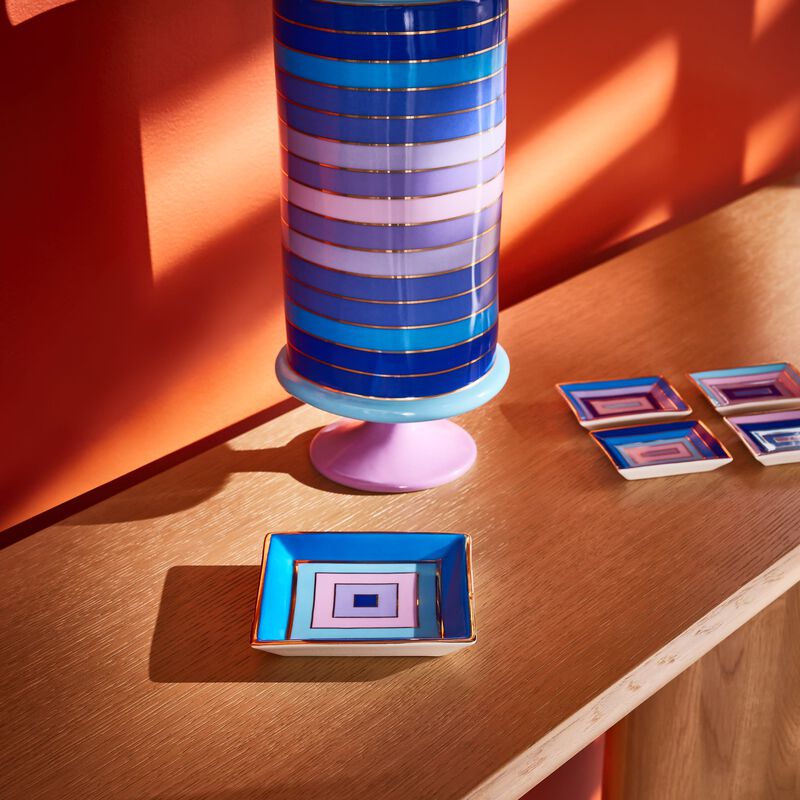 صينية الحلى والمجوهرات سكالا مربعة صغيرة زرقاء جوناثان أدلر صينية الحلى والمجوهرات سكالا مربعة صغيرة زرقاء