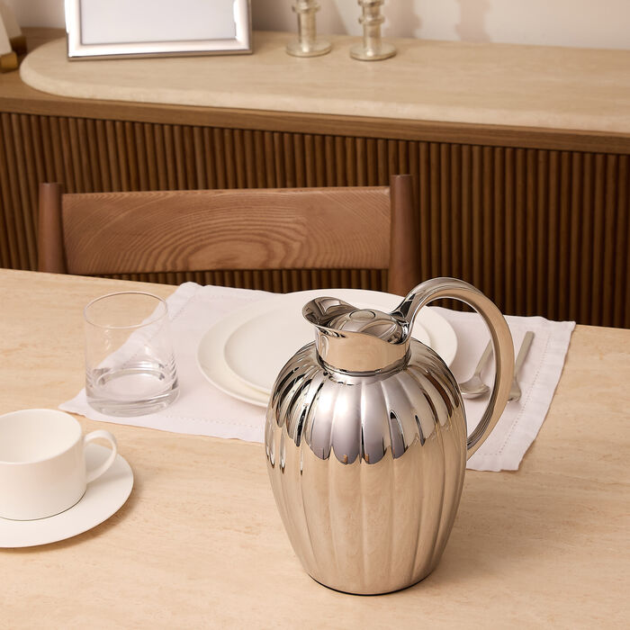 جورج جنسن إبريق بيرنادوت للقهوة والشاي فضي