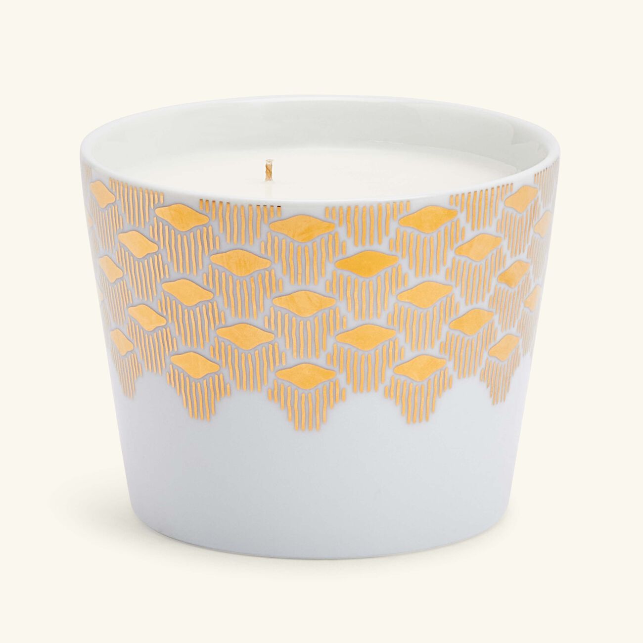 Tamrah by Razan Alazzouni Rose Oud Candle 500g silsal tamrah by razan alazzouni rose oud candle 500g