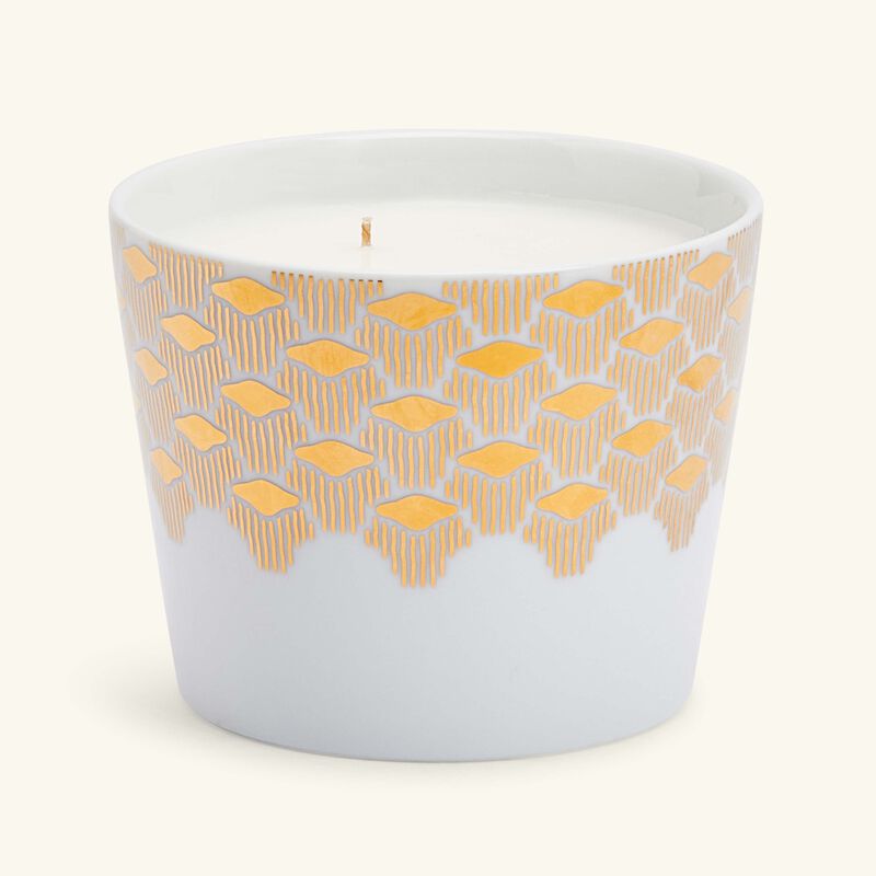 Tamrah by Razan Alazzouni Rose Oud Candle 500g silsal tamrah by razan alazzouni rose oud candle 500g