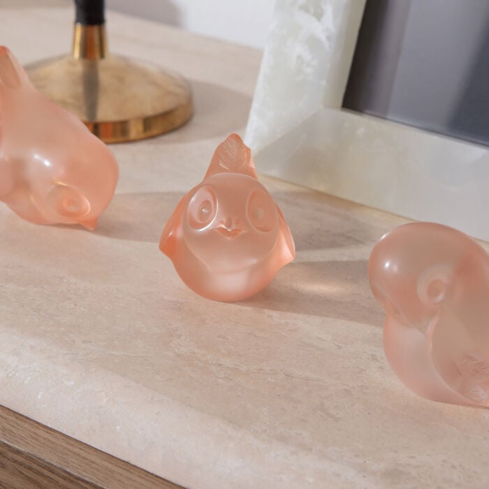 lalique piou head up sculpture small pink