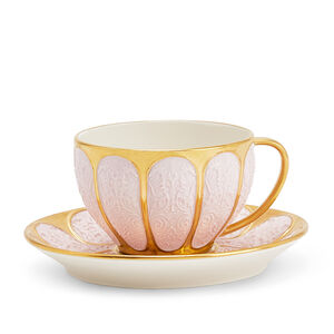 Amour Tea Cup, medium