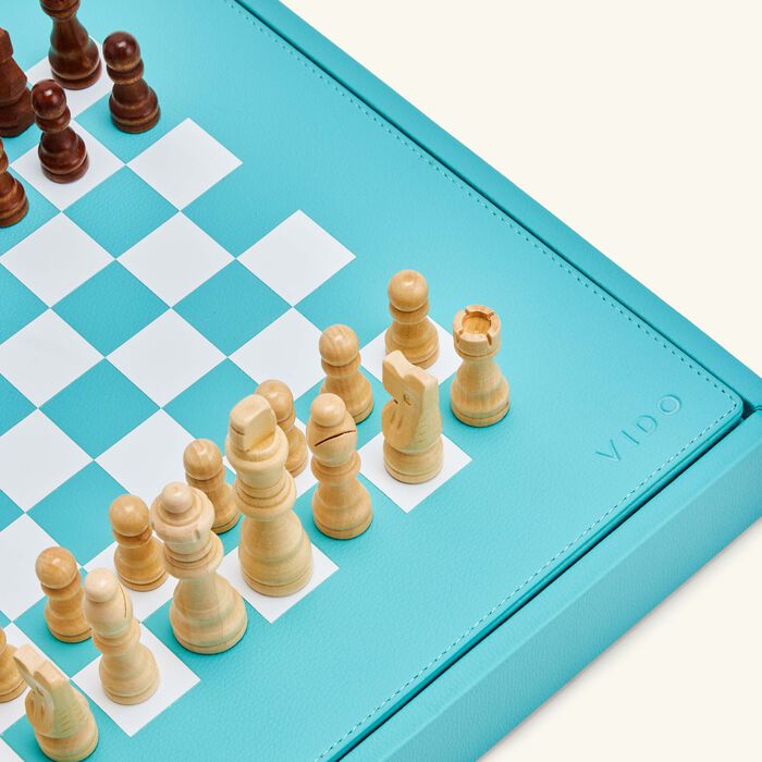 vido turquoise chess set