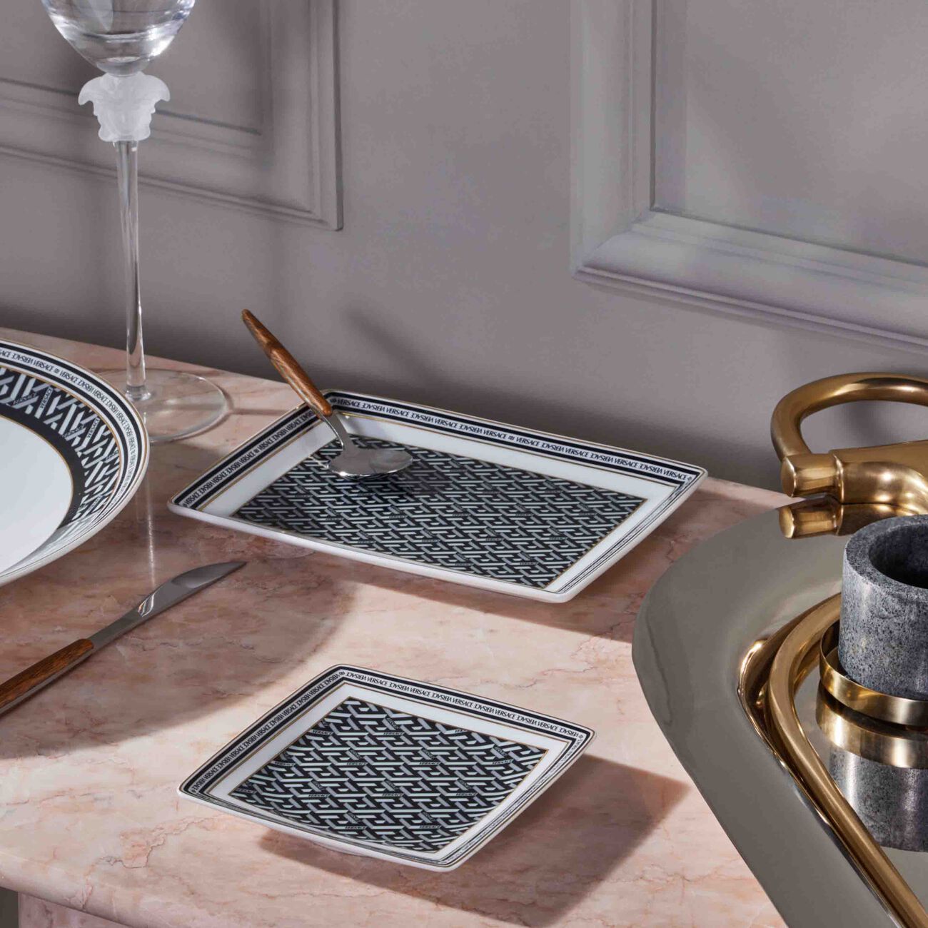 versace la greca trinket tray square small black