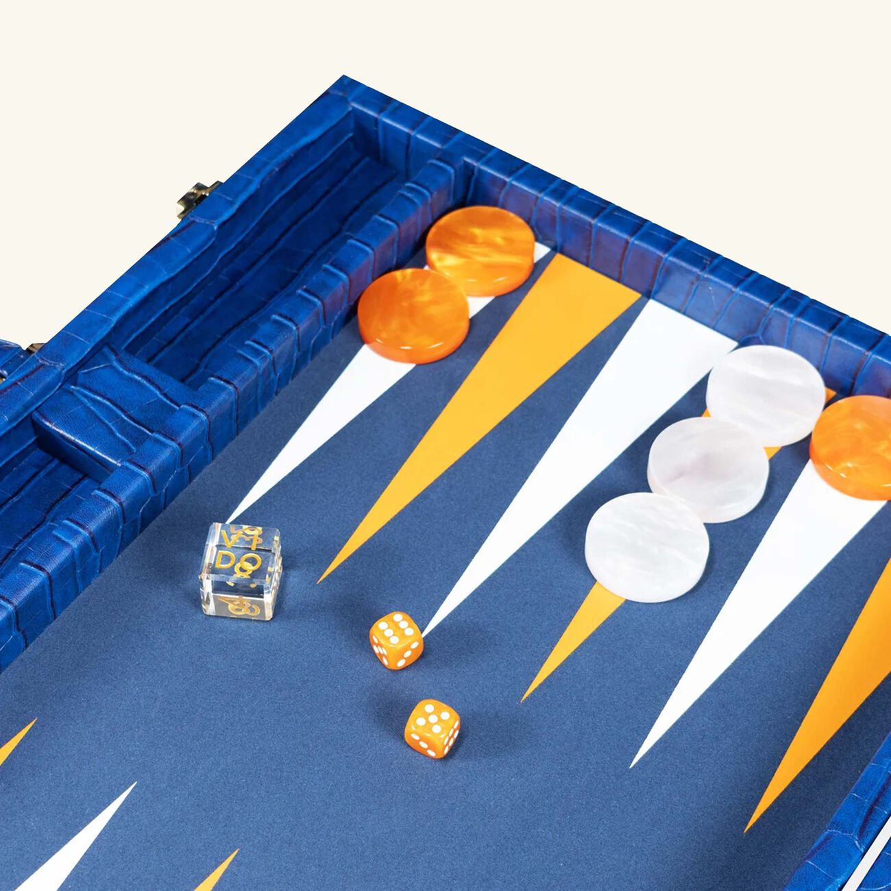 Alligator Backgammon Set Large vido alligator backgammon set large