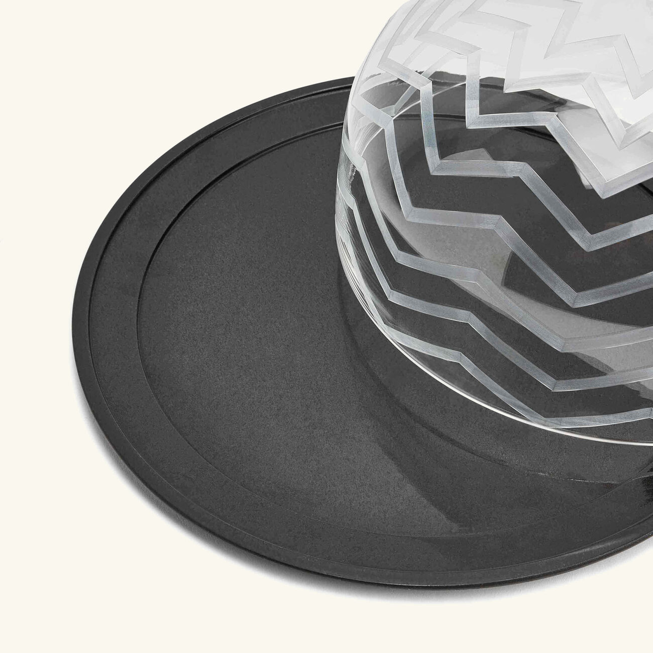 Ares Cloche Cake Plate Round Black 31cm ira udaipur ares cloche cake plate round black 31cm