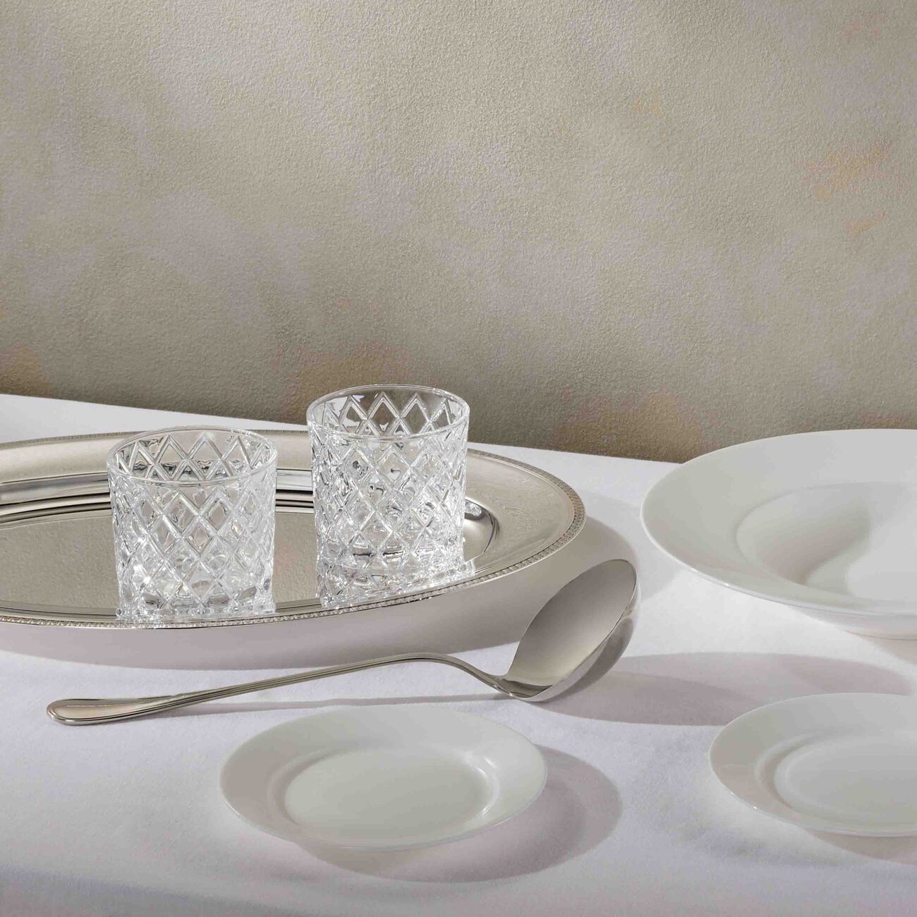 ملعقة تقديم الحساء البي أسييه من الستانلس ستيل كريستوفل ملعقة تقديم الحساء البي أسييه من الستانلس ستيل