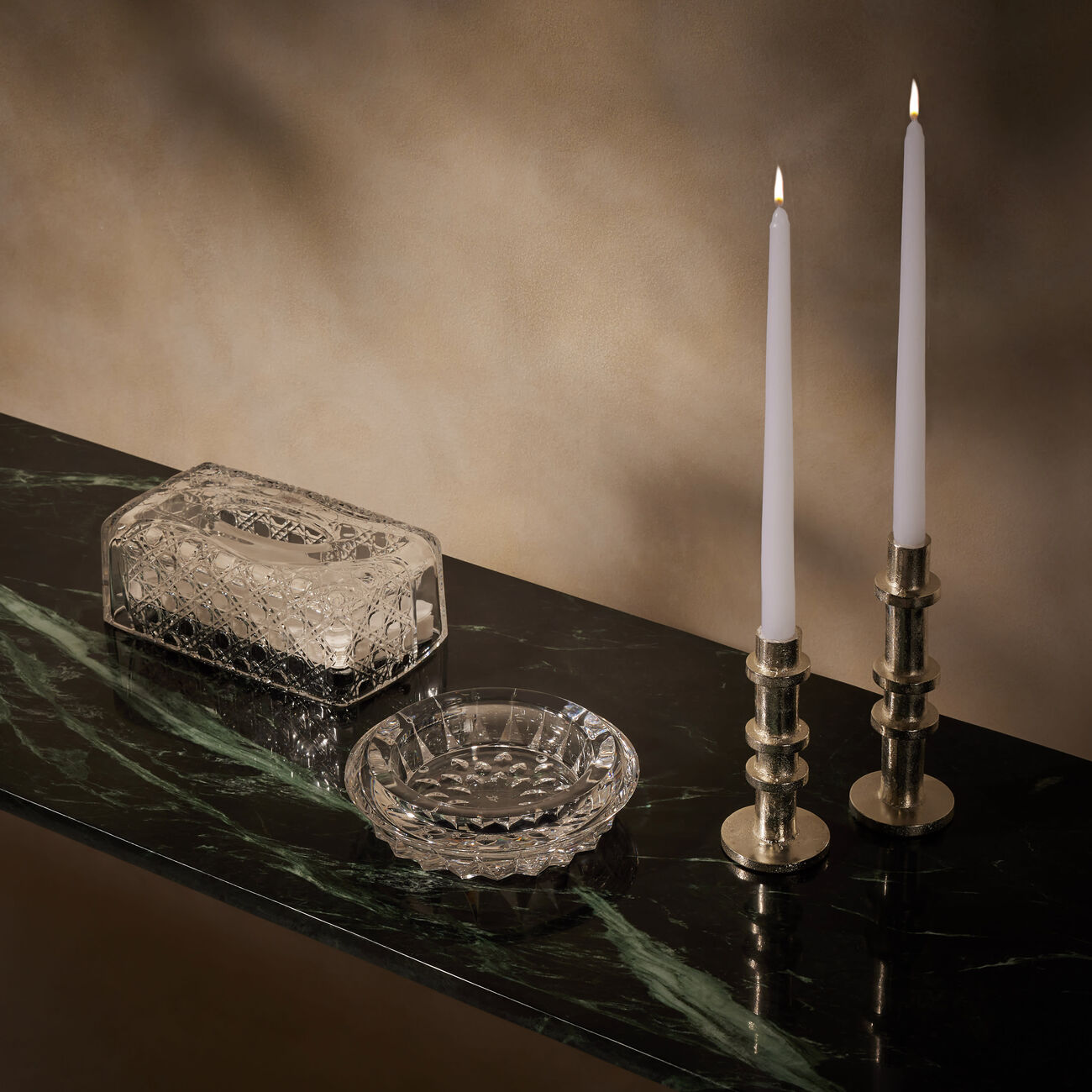 ماريو تشيوني علبة المناديل الورقية ميتا مورفوسيس شفافة