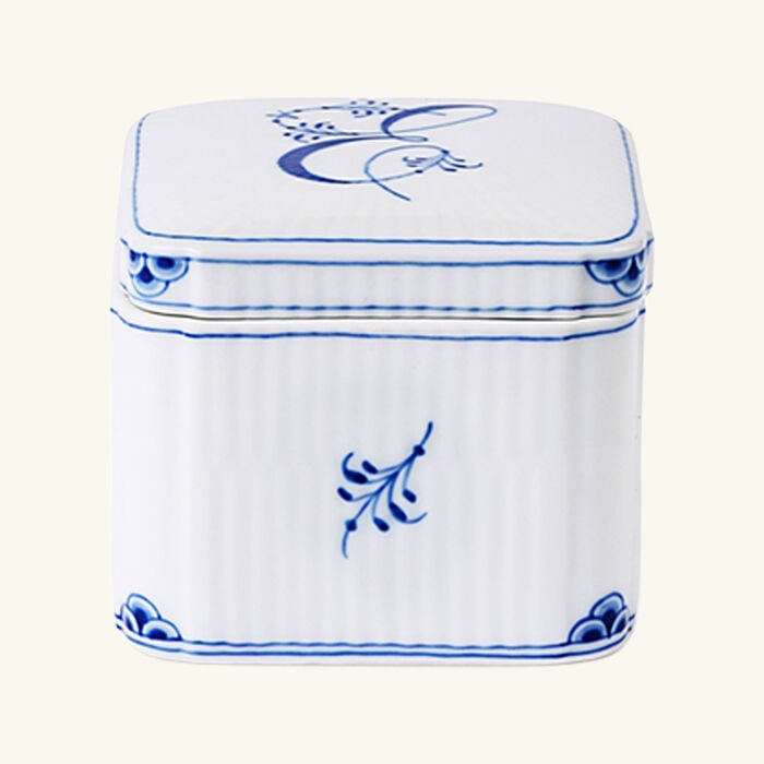 Alphabet Collection E Bonbonniere Box White royal copenhagen alphabet collection e bonbonniere box white