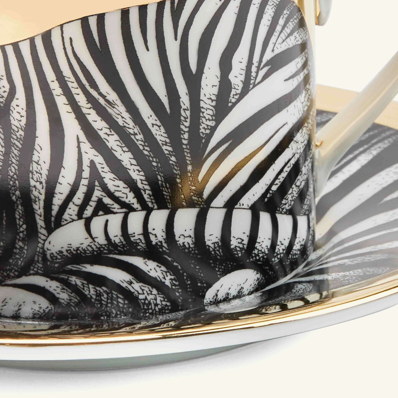 فورناسيتي طقم هاي فيدلتي من 6 فناجين شاي باللون الرمادي