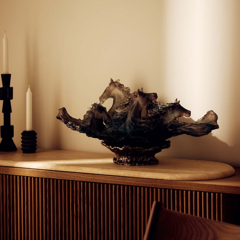 Cavalcade Centerpiece Grey Limited Edition daum cavalcade centerpiece grey limited edition