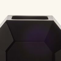 باكارا مزهرية أوكتوجون باد السوداء الصغيرة