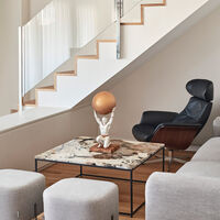 لادرو منحوتة أطلس كبيرة بنية